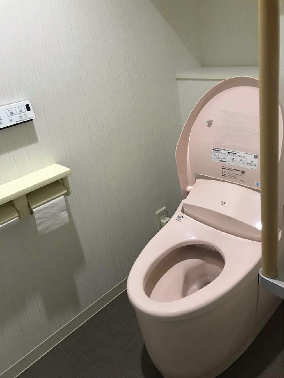 お孫さんも大喜び👯♩古くなったトイレを綺麗に！🚽😊