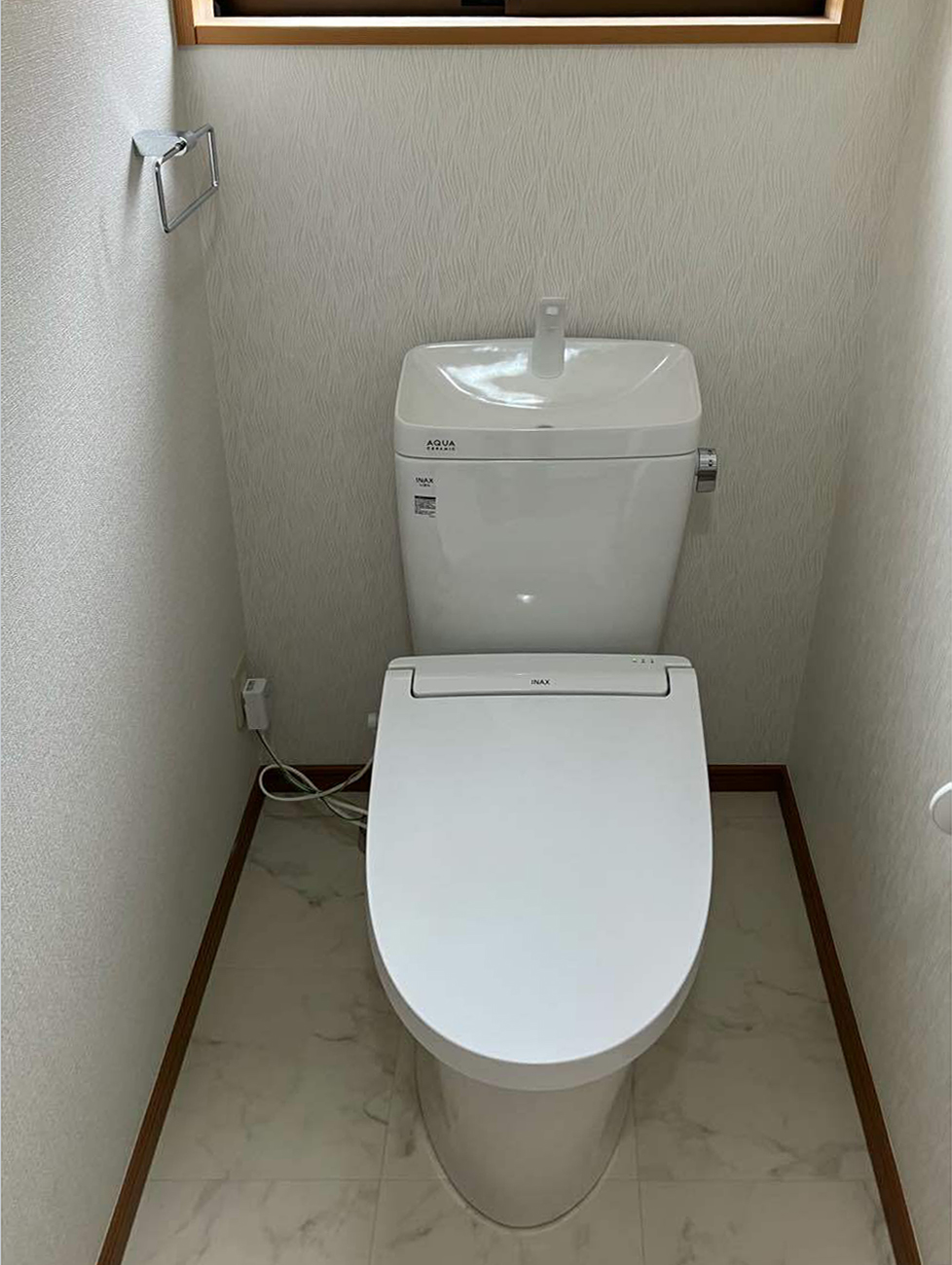 X様邸 トイレリフォーム 約80万円／工期2日間 施工後